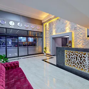 زيارة الفندق